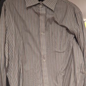 XXL DKNY BUTTON UP
